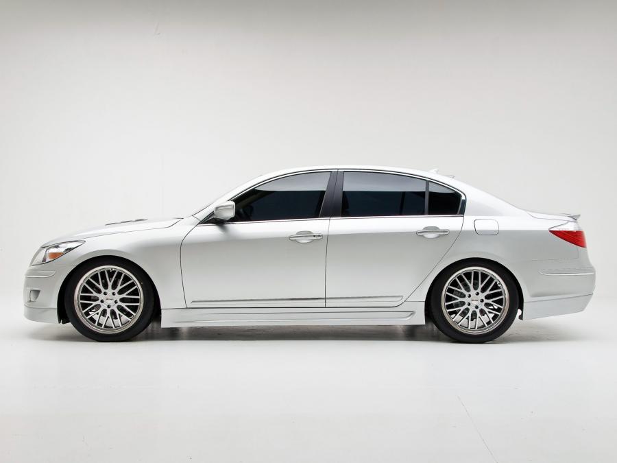  Hyundai Genesis by RKSport 2008 года  (фото 2 из 2)